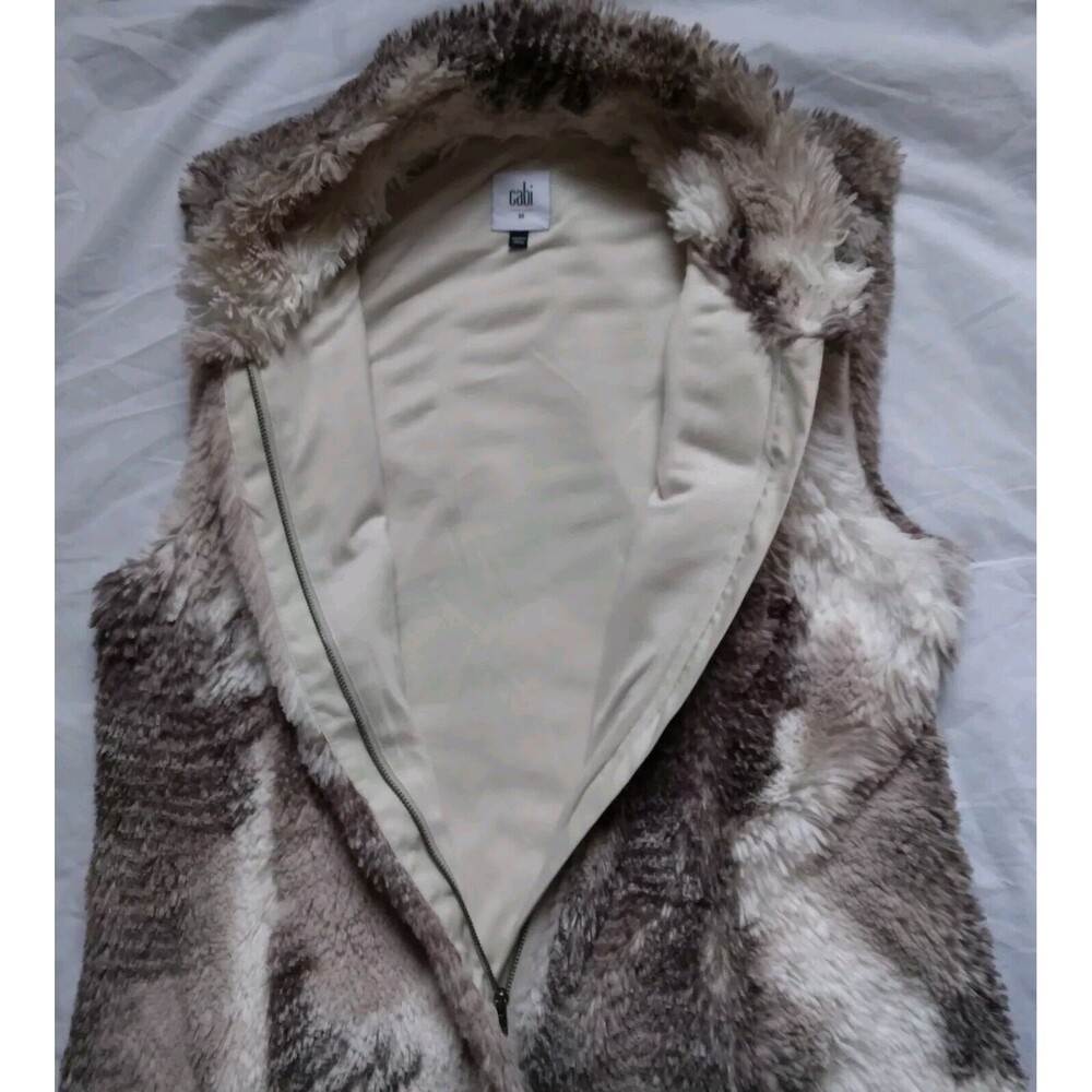 CAbi #3179 Aspen Faux Fur Vest Jacket Coat Ivory Mocha Tan Brown Full Zip Size M - Picture 4 of 10